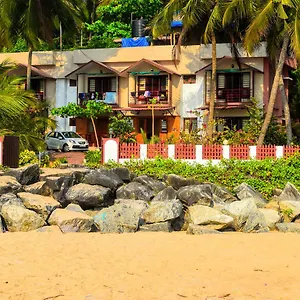Club 7 4* Kannur